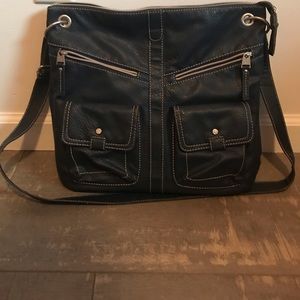 Relic Blue leather purse with lots of pockets